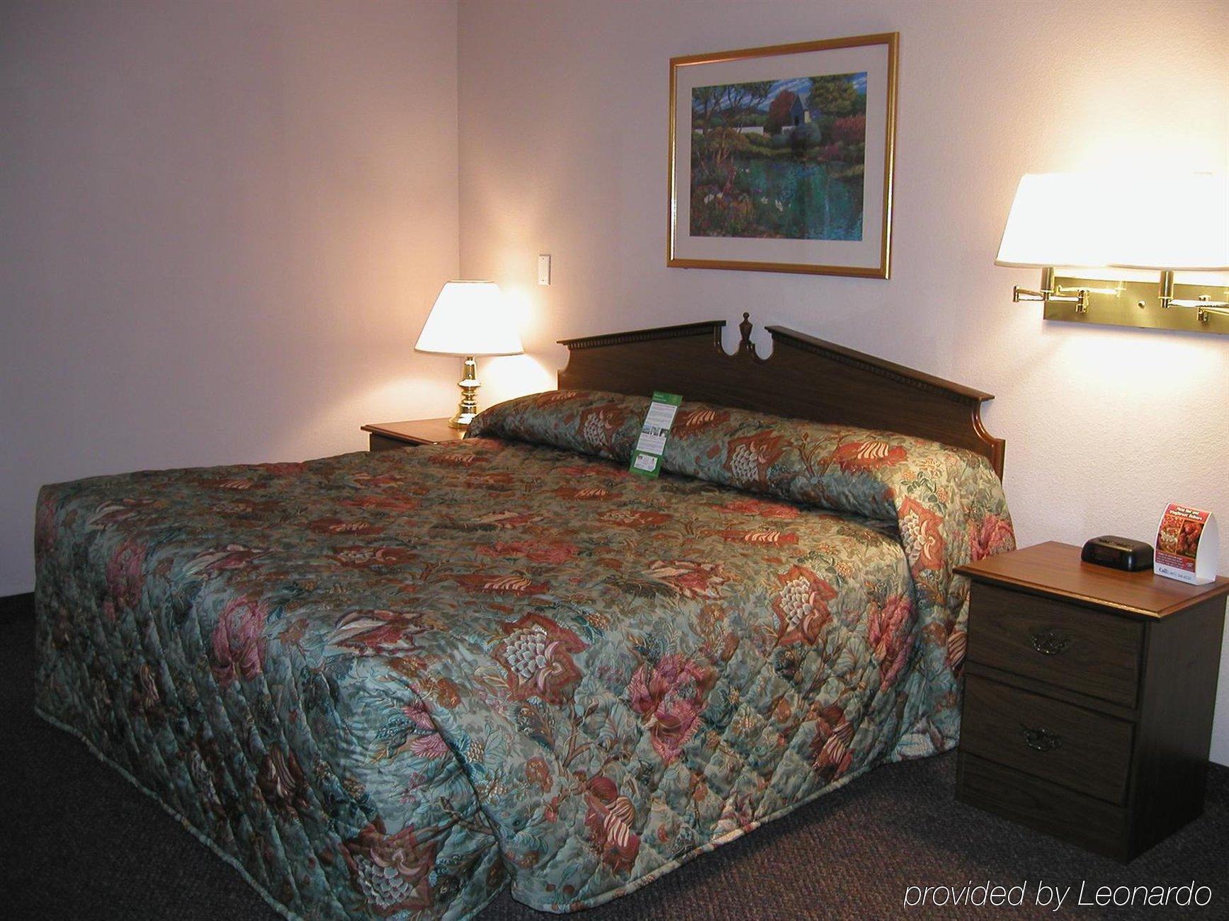 Intown Suites Extended Stay Chesapeake Va - I-64 Crossways Blvd מראה חיצוני תמונה